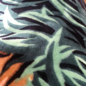 Meet your Posher, Raymond